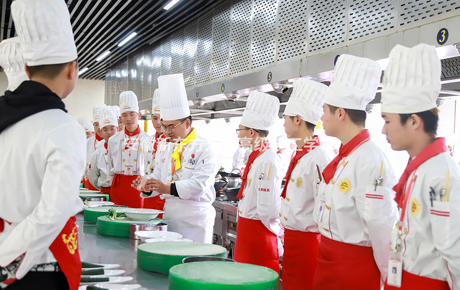 强基铸魂 我校开展课程思政说课比赛圆满举行