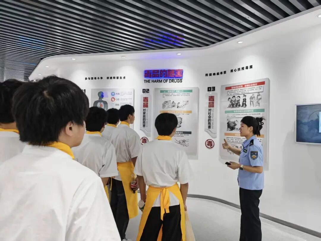 警校联动守护青春——安徽新东方开展禁毒、防欺凌、反诈系列安全教育活动